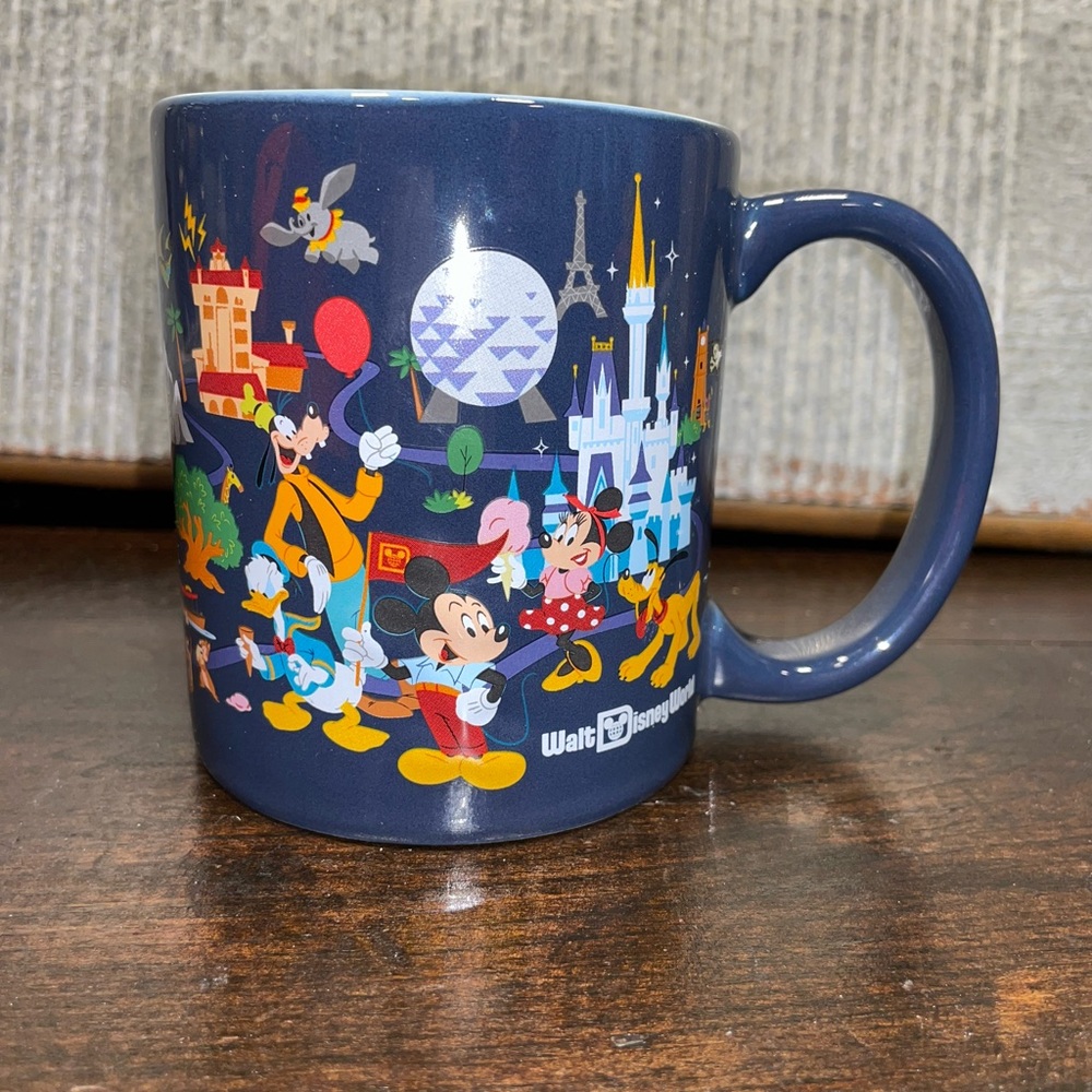 Collectible Mickey Mouse Walt Disney World and‎ Friends Mug Cup